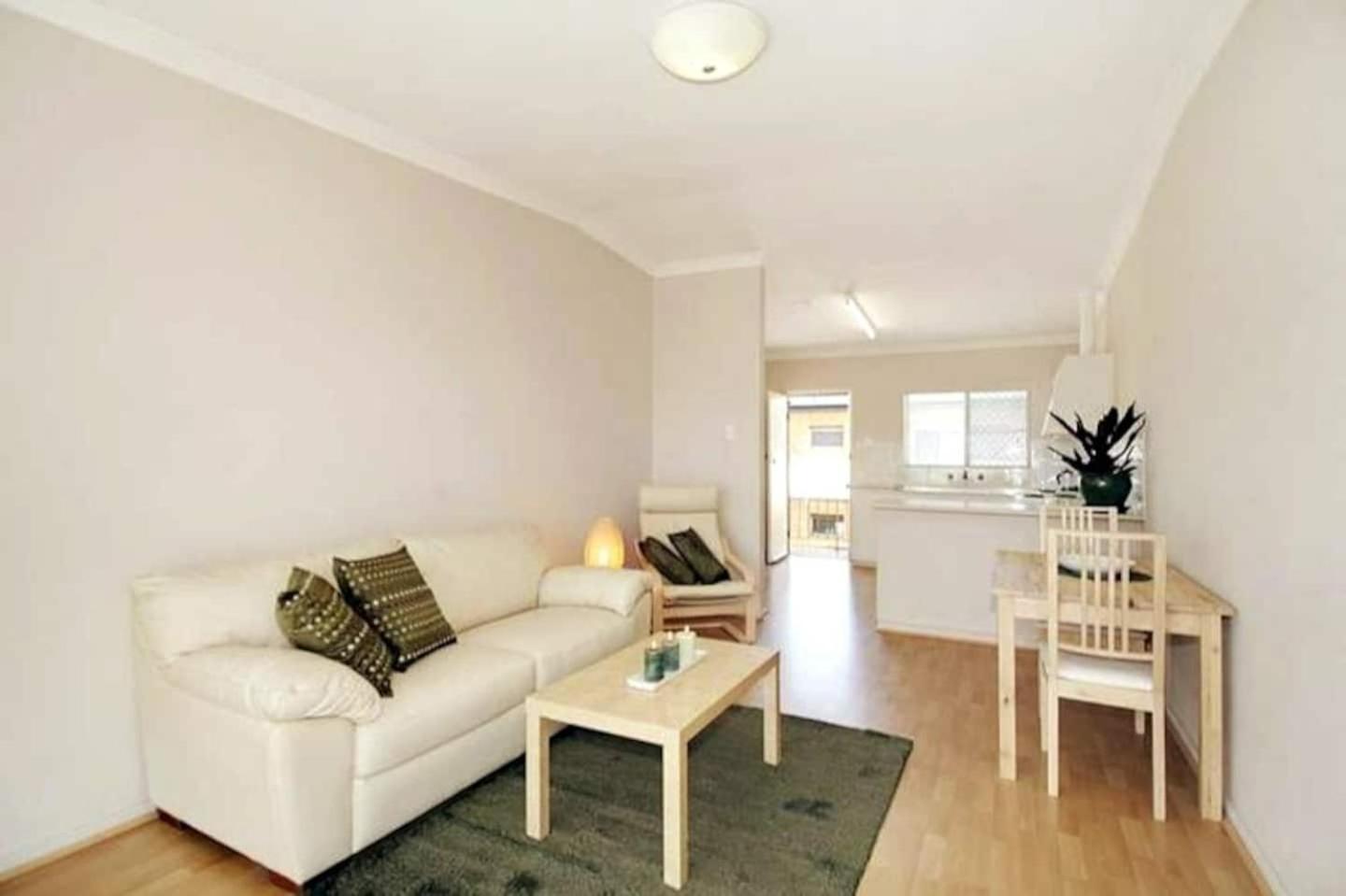Acacia Holiday Or Business Stay - Quiet Location Perth Exterior photo